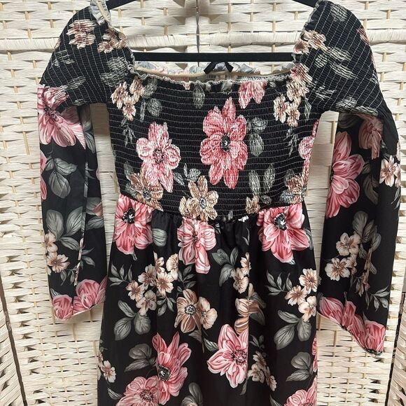 SHEIN LUNE Off Shoulder Frill Trim Shirred Black Floral Dress size small women’s - Picture 2 of 9